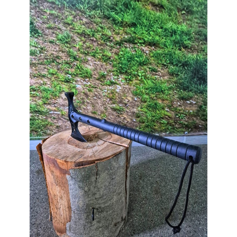 Topor Tactic Multifuncțional cu Teacă de Protecție